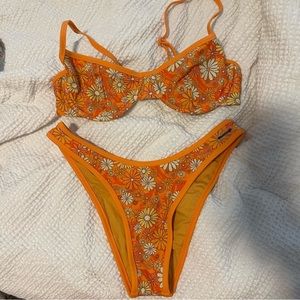 Blackbough swim size S cute bikini! Never worn.
